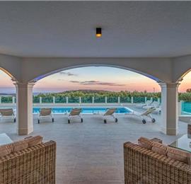 4 Bedroom Villa with Pool and Sea Views near Sevid, Sleeps 8